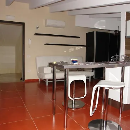 Attic Finely Furnished Κρότωνας